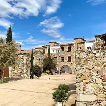 With Air Conditioning And Communal Pool * L' Escala