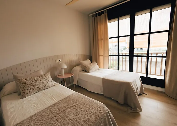 With Air Conditioning And Communal Pool アパート *