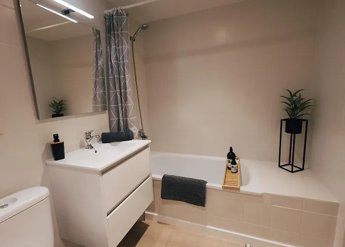 With Air Conditioning And Communal Pool L' Escala
